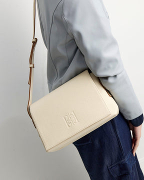 Banda Hana en piel granulada