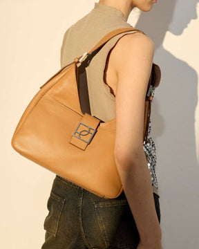 Bolsillo de firma en piel granulada