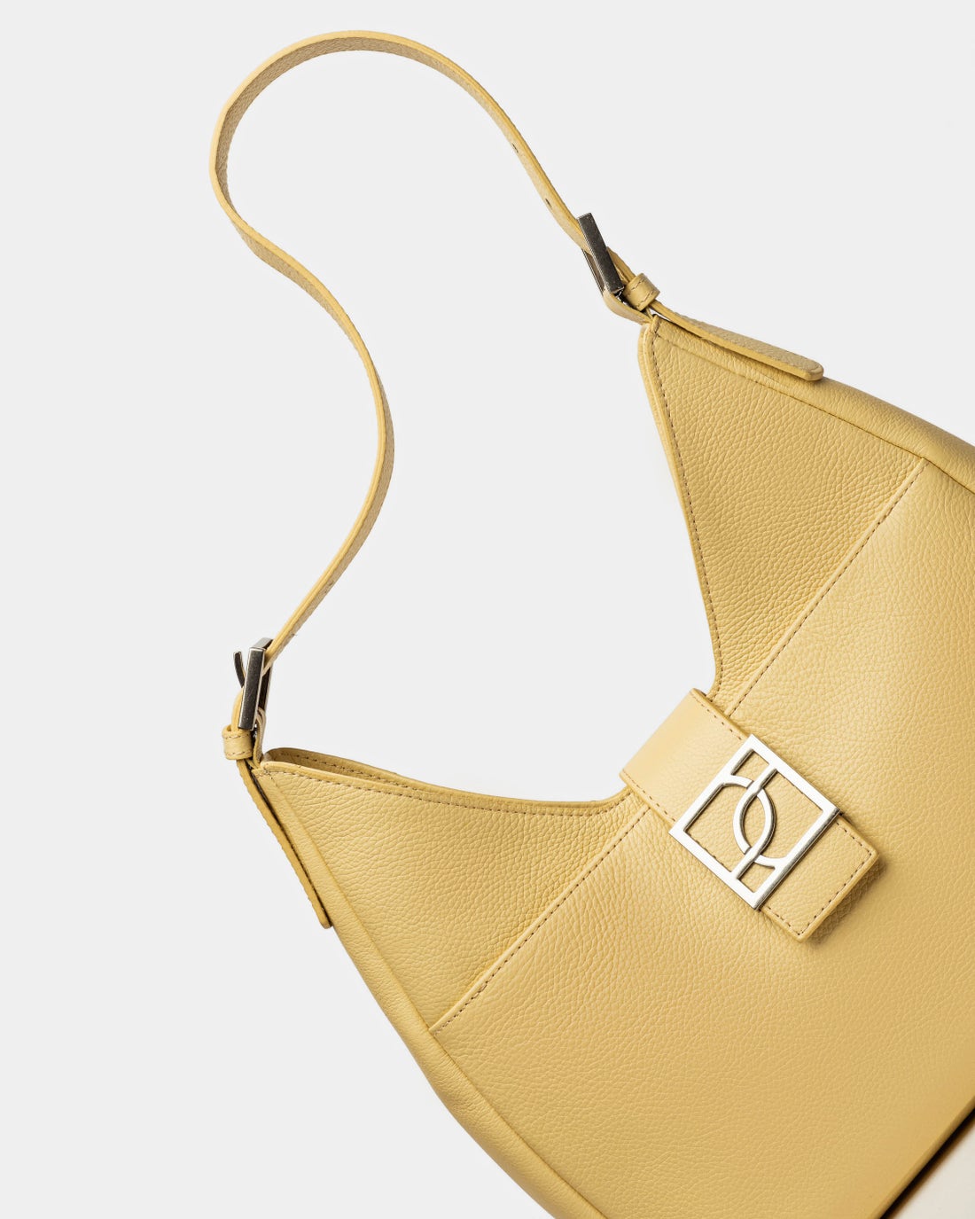 Bolsillo de firma en piel granulada