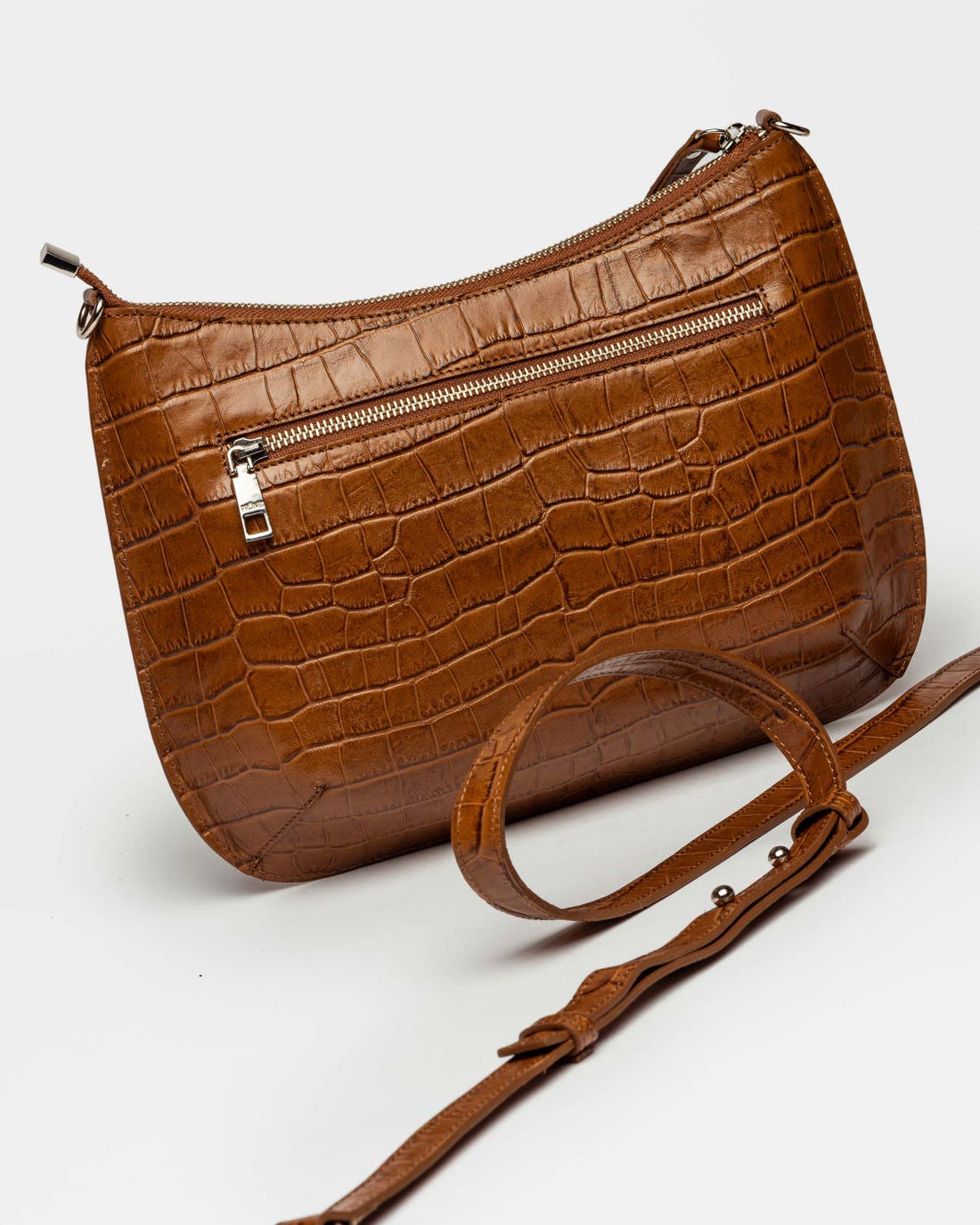 Bandolera de Mia en piel de cocodrilo